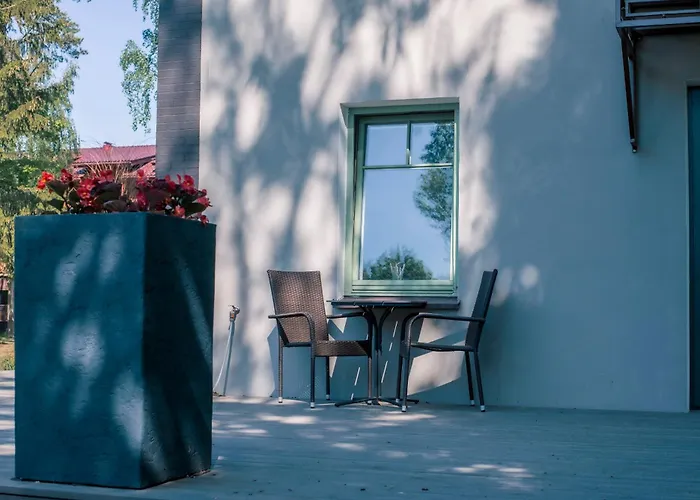 Unique Place By The דירה קלייפדה